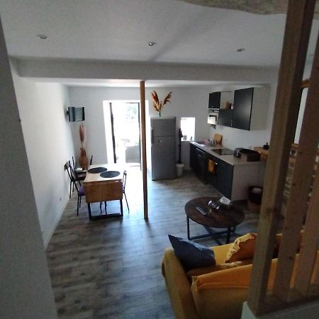 Trevoux: Loft Ravissant Avec Terrasse Apartment Exterior photo