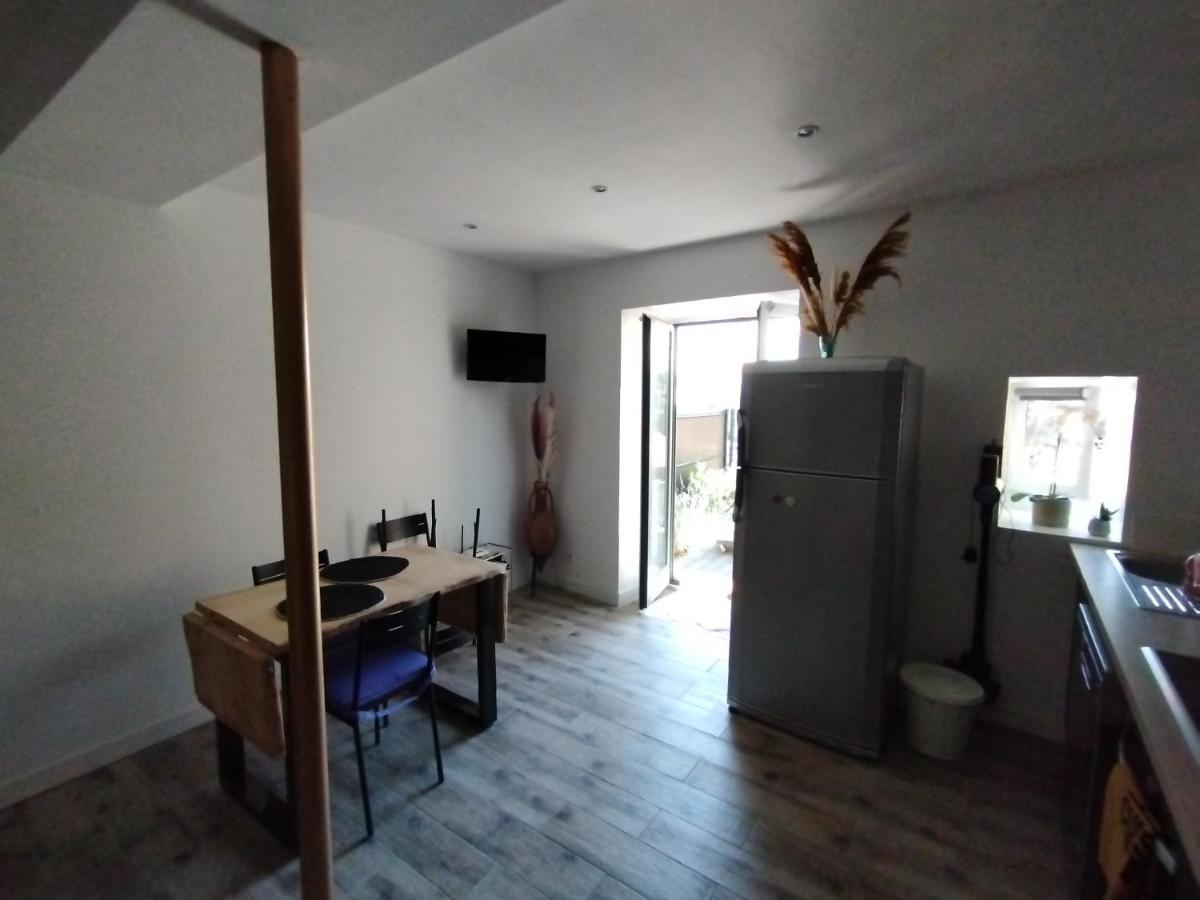 Trevoux: Loft Ravissant Avec Terrasse Apartment Exterior photo